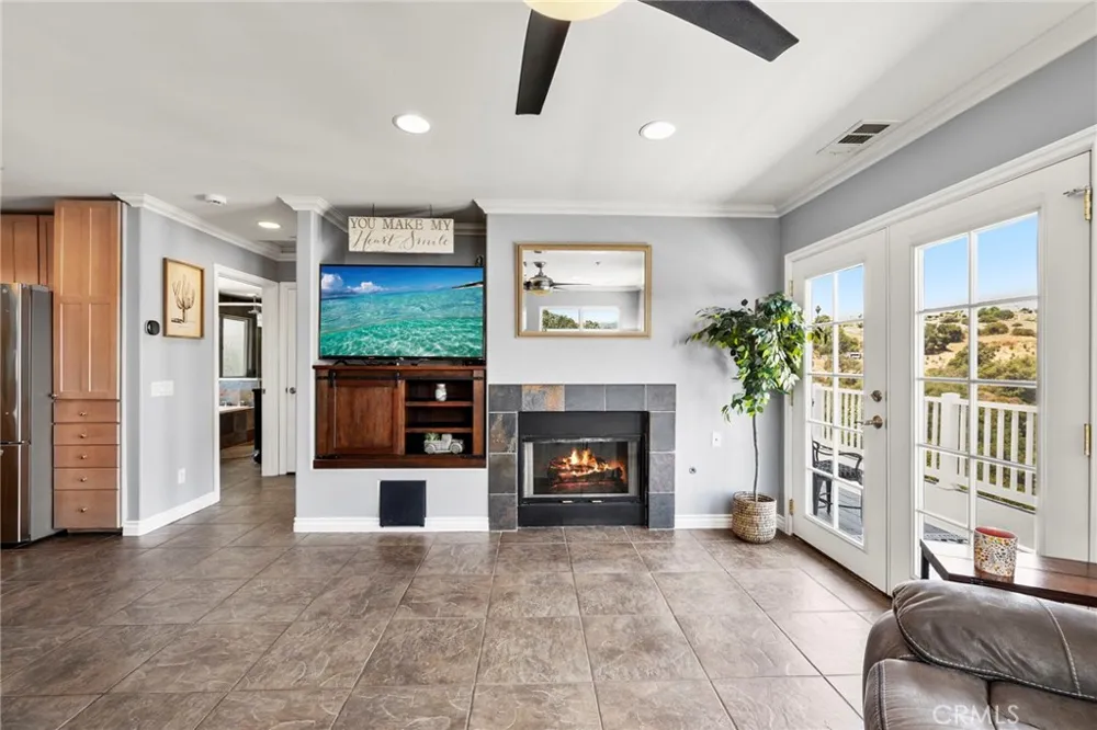 2125 Puerto Del Mundo Fallbrook, CA 92028