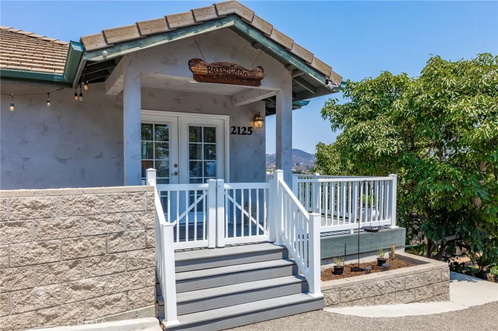 2125 Puerto Del Mundo Fallbrook, CA 92028