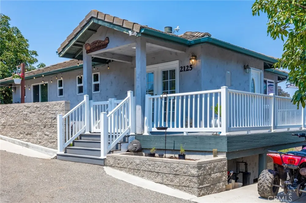 2125 Puerto Del Mundo Fallbrook, CA 92028