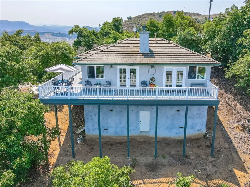 2125 Puerto Del Mundo Fallbrook, CA 92028