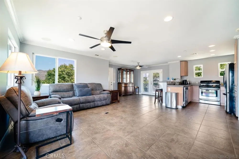 2125 Puerto Del Mundo Fallbrook, CA 92028