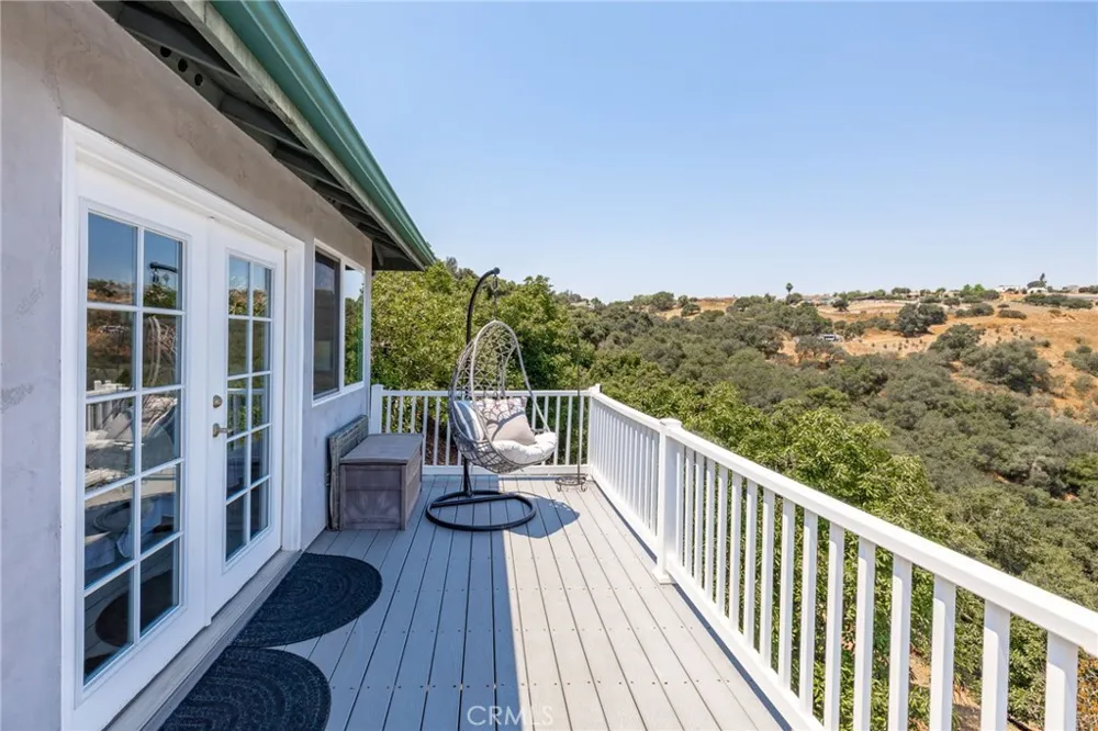 2125 Puerto Del Mundo Fallbrook, CA 92028