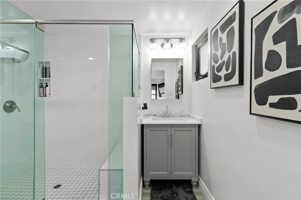 5810 Ranchito Avenue Los Angeles, CA 91401