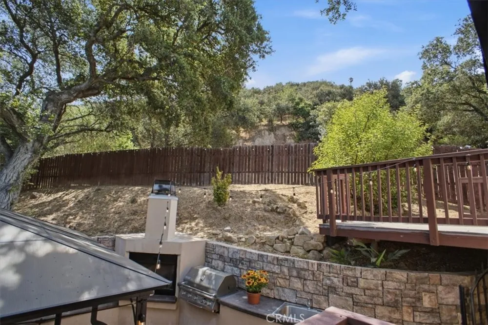 9704 marcus Lane Tujunga, CA 91042