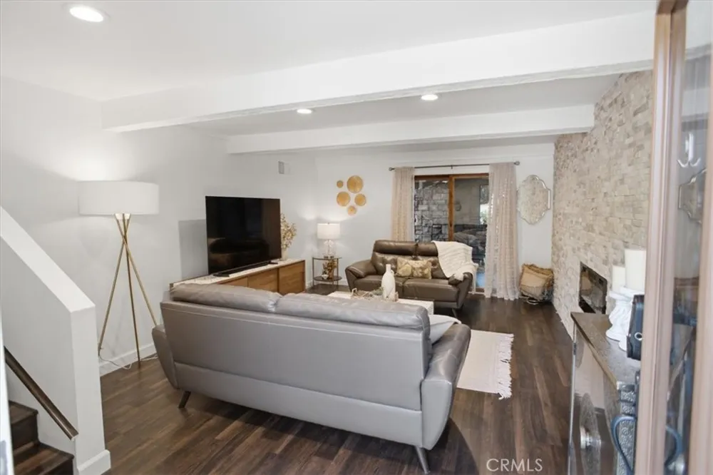 9704 marcus Lane Tujunga, CA 91042