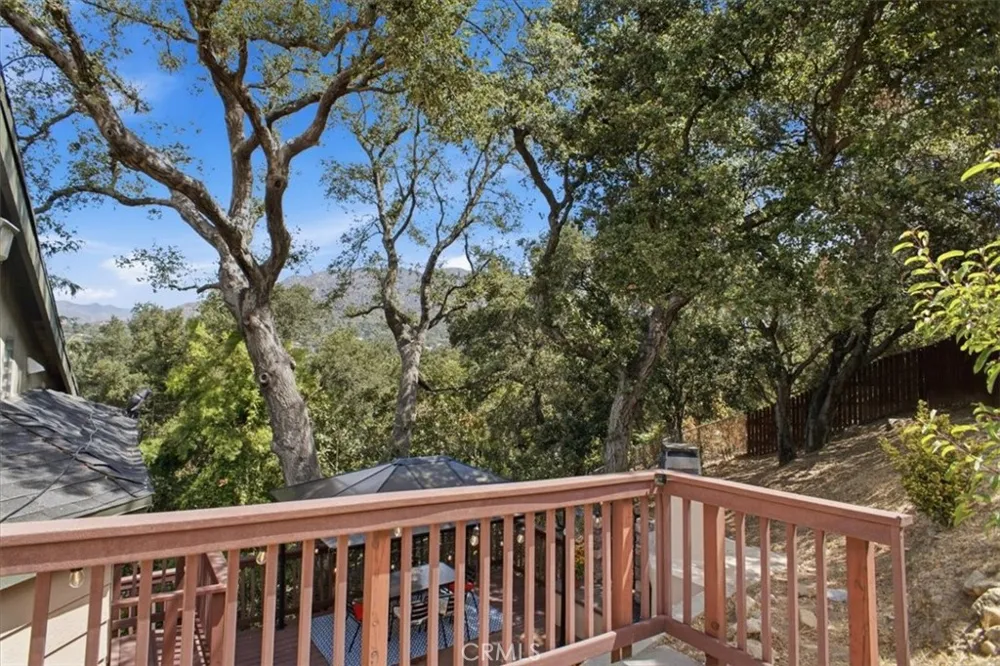 9704 marcus Lane Tujunga, CA 91042