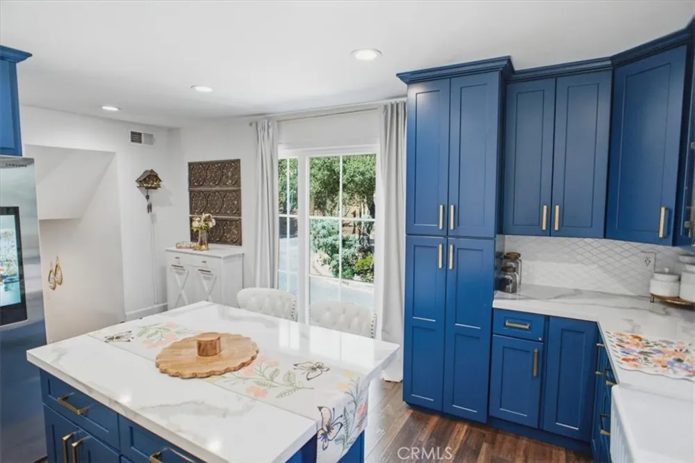 9704 marcus Lane Tujunga, CA 91042