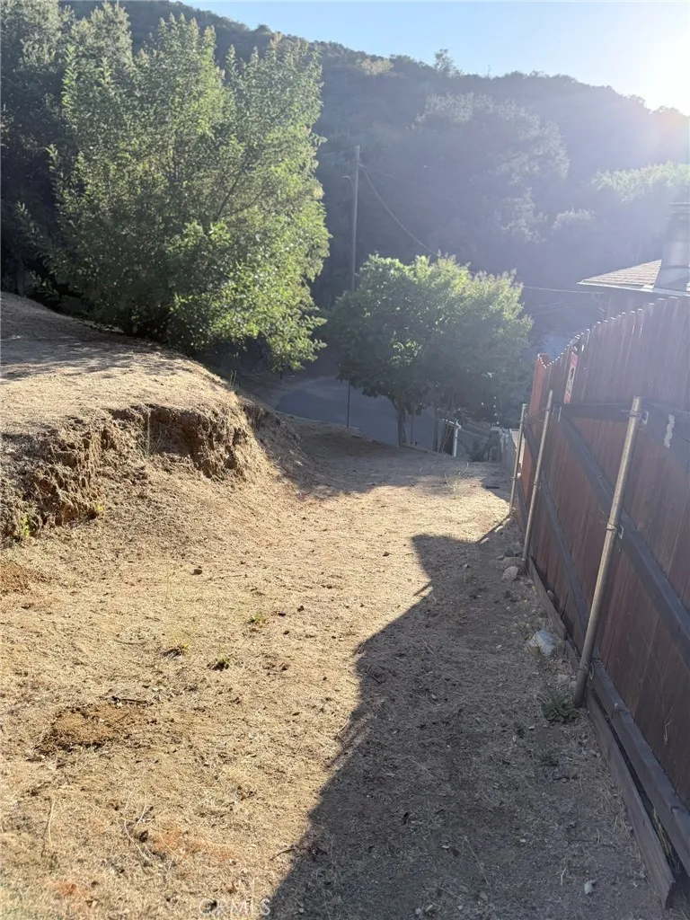 9704 marcus Lane Tujunga, CA 91042