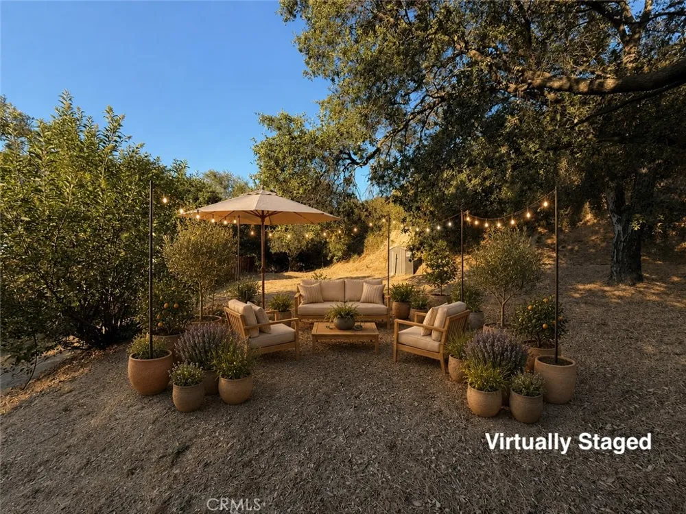 9704 marcus Lane Tujunga, CA 91042