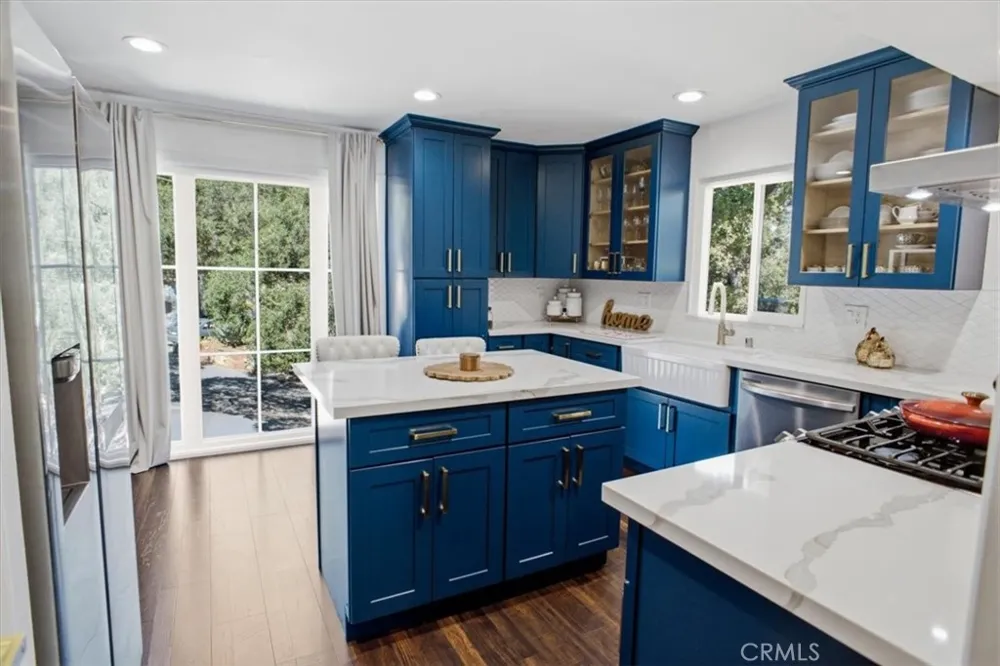 9704 marcus Lane Tujunga, CA 91042
