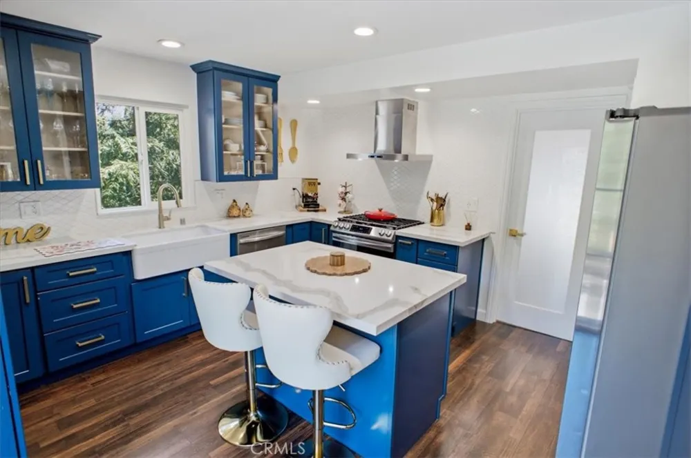 9704 marcus Lane Tujunga, CA 91042
