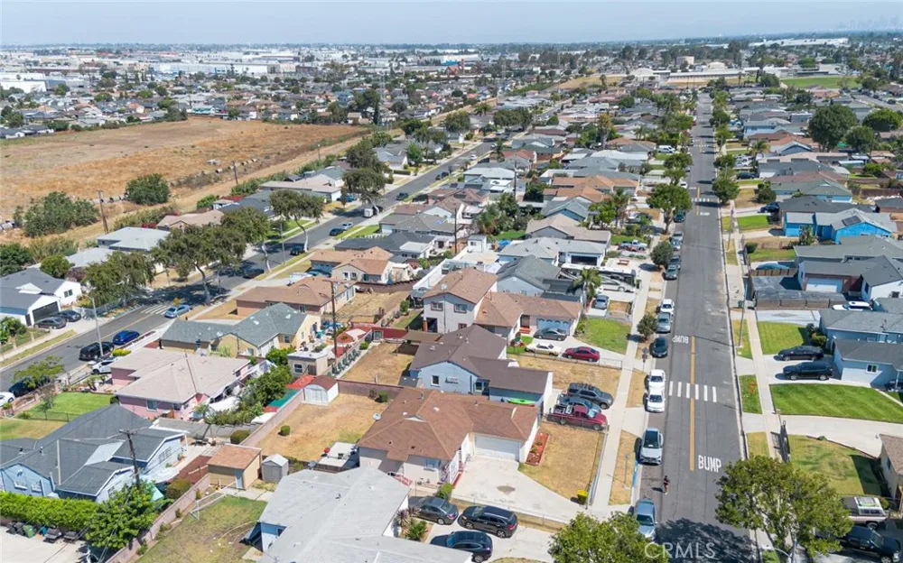 727 S Caswell Compton, CA 90220