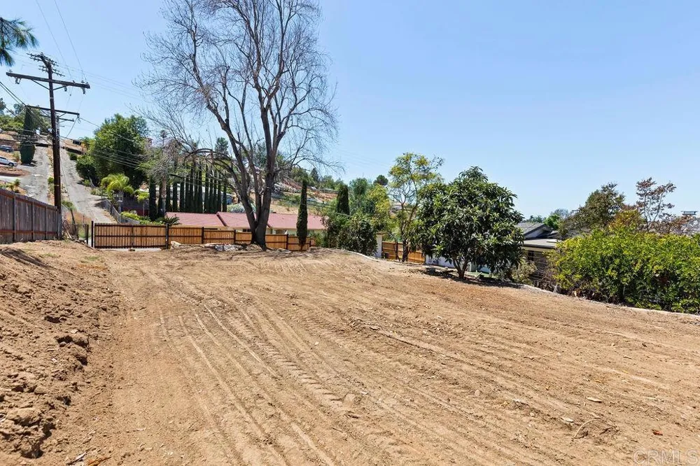 12172 Gay Rio Drive Lakeside, CA 92040