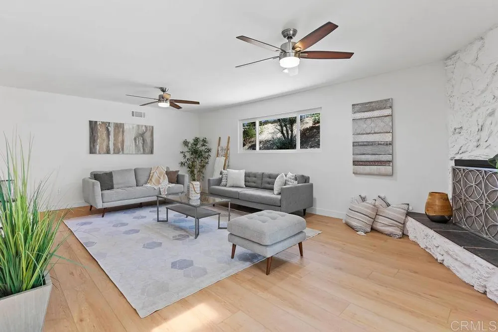 12172 Gay Rio Drive Lakeside, CA 92040
