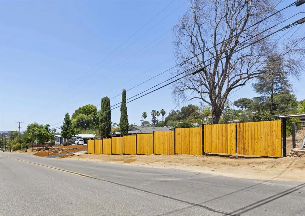 12172 Gay Rio Drive Lakeside, CA 92040