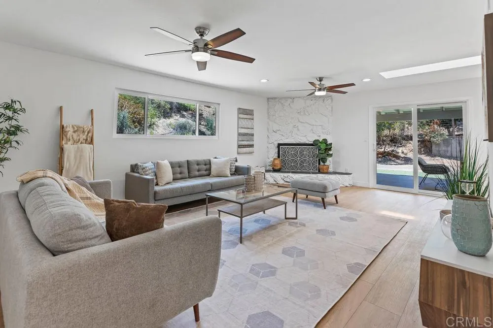 12172 Gay Rio Drive Lakeside, CA 92040