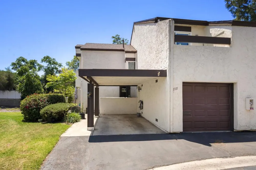 1311 Hawk Lane El Cajon, CA 92020
