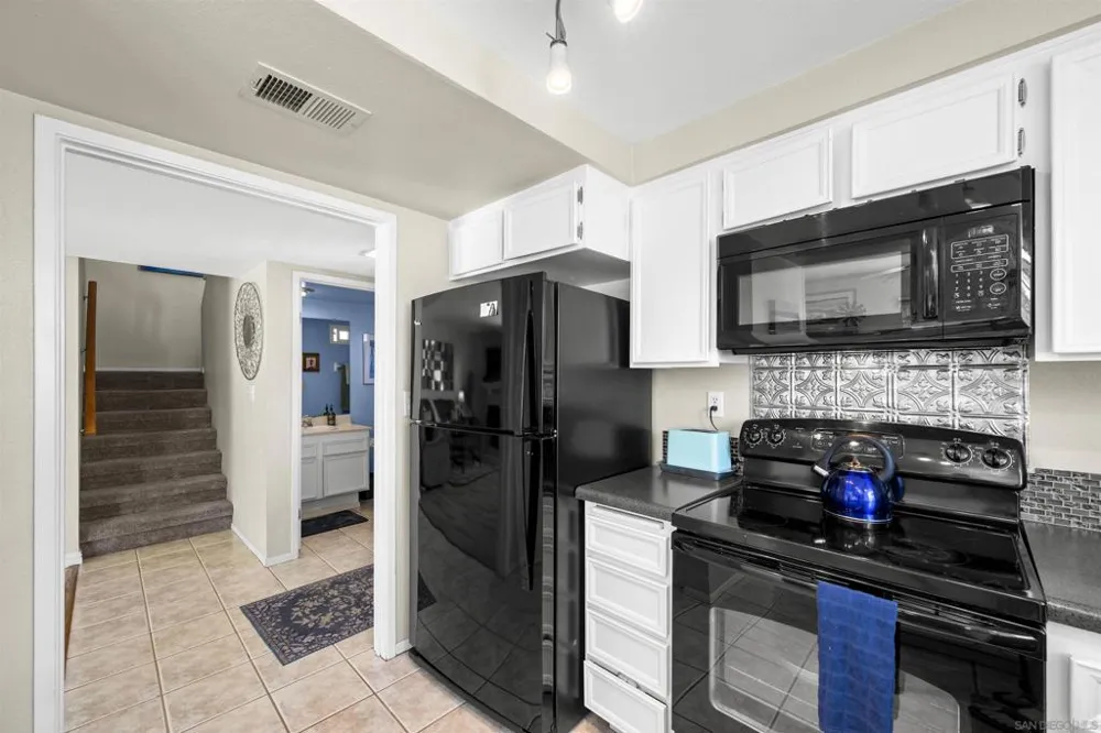 1311 Hawk Lane El Cajon, CA 92020