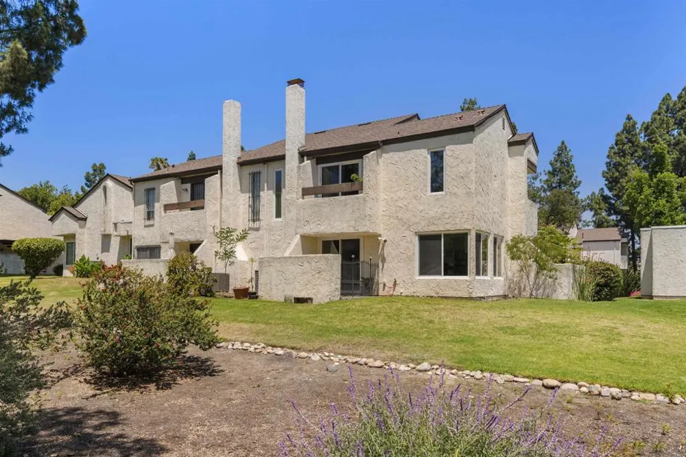 1311 Hawk Lane El Cajon, CA 92020