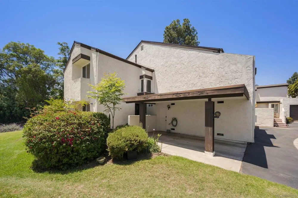 1311 Hawk Lane El Cajon, CA 92020