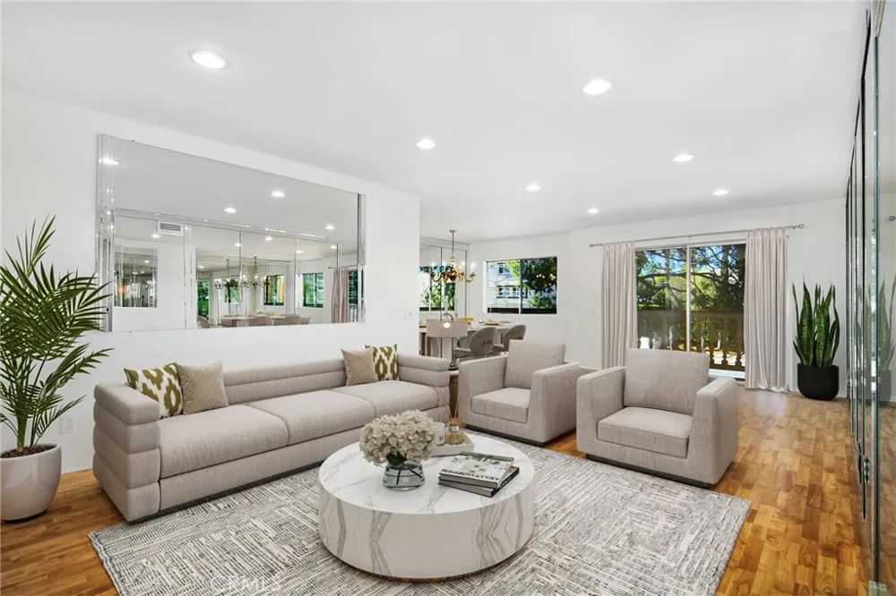 5400 Lindley Avenue #101 Encino, CA 91316