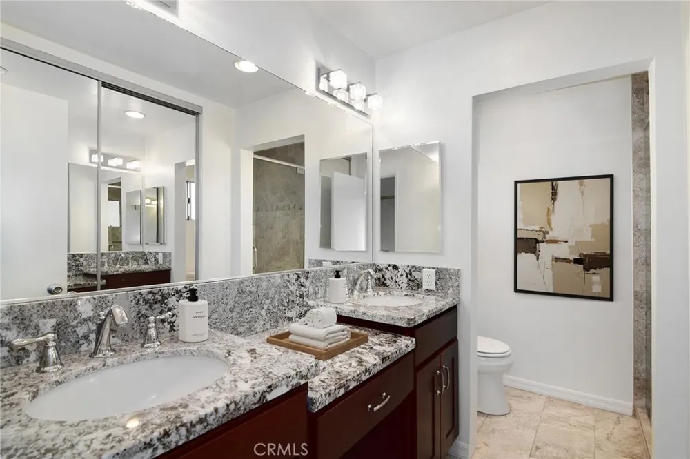 5400 Lindley Avenue #101 Encino, CA 91316