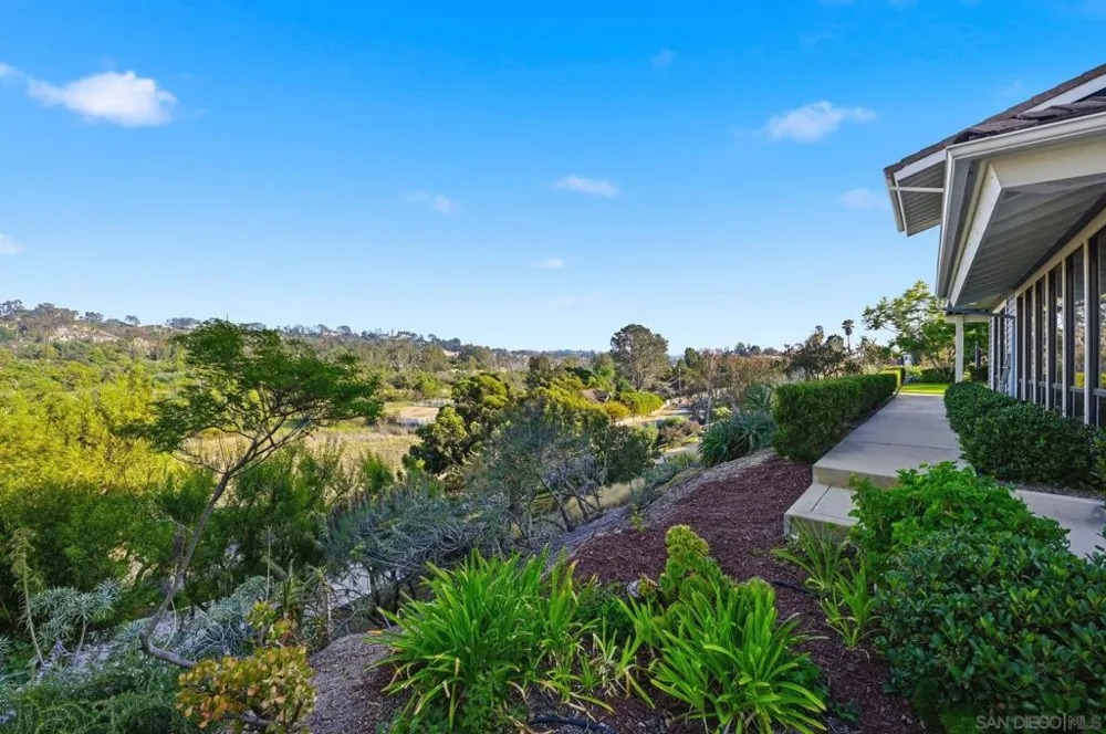 4165 Manchester Ave Encinitas, CA 92024