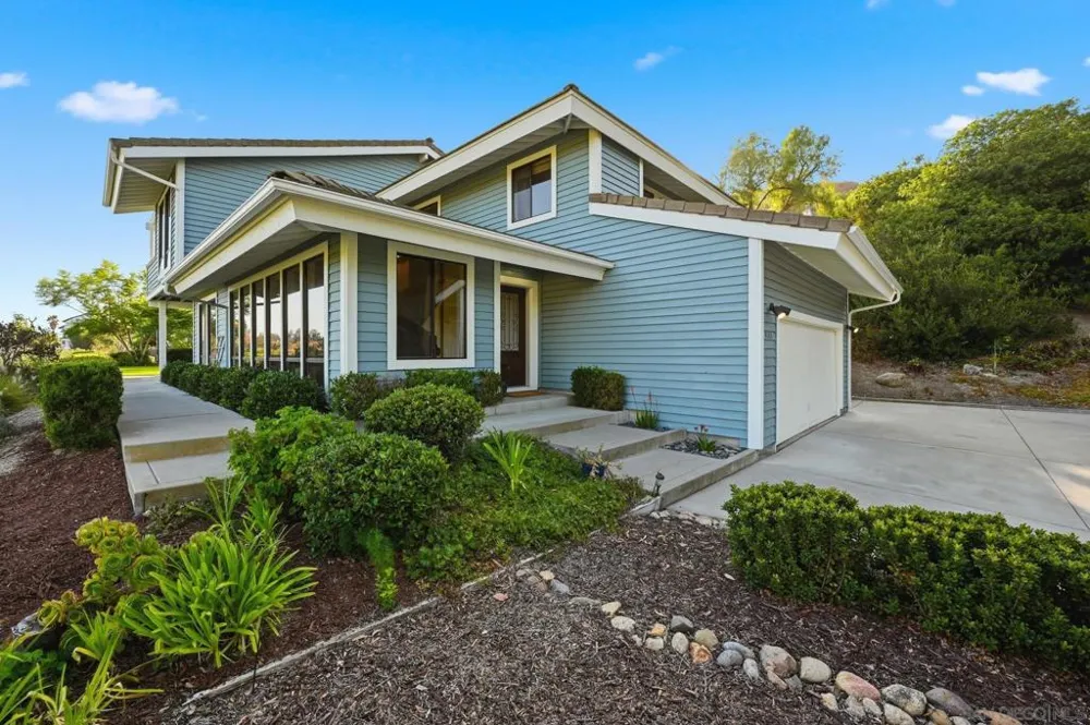 4165 Manchester Ave Encinitas, CA 92024