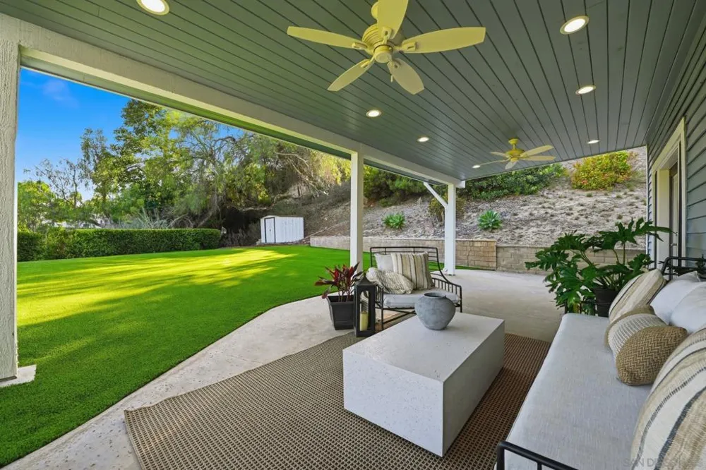 4165 Manchester Ave Encinitas, CA 92024