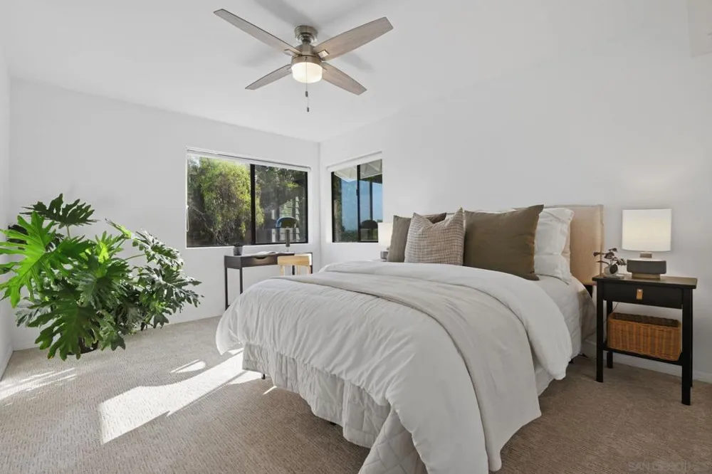 4165 Manchester Ave Encinitas, CA 92024