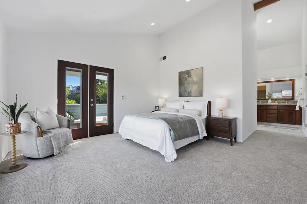 4165 Manchester Ave Encinitas, CA 92024