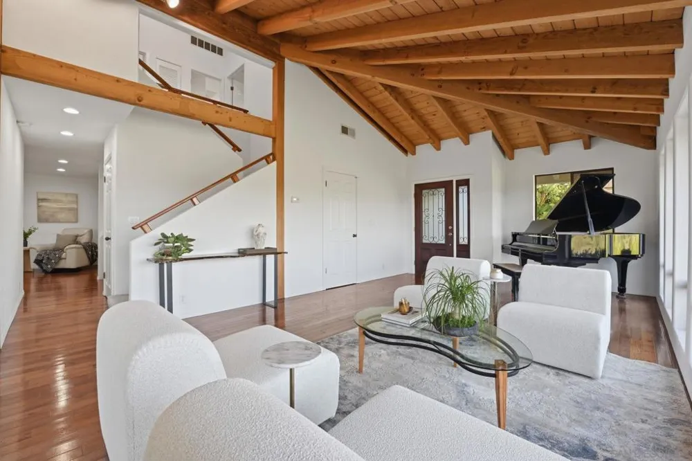 4165 Manchester Ave Encinitas, CA 92024