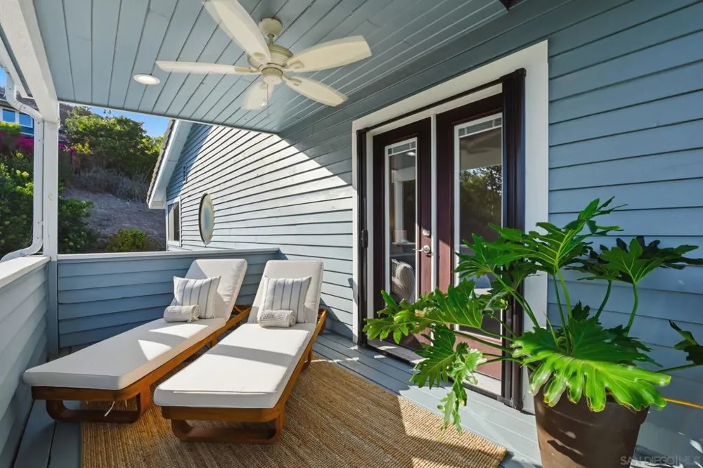 4165 Manchester Ave Encinitas, CA 92024
