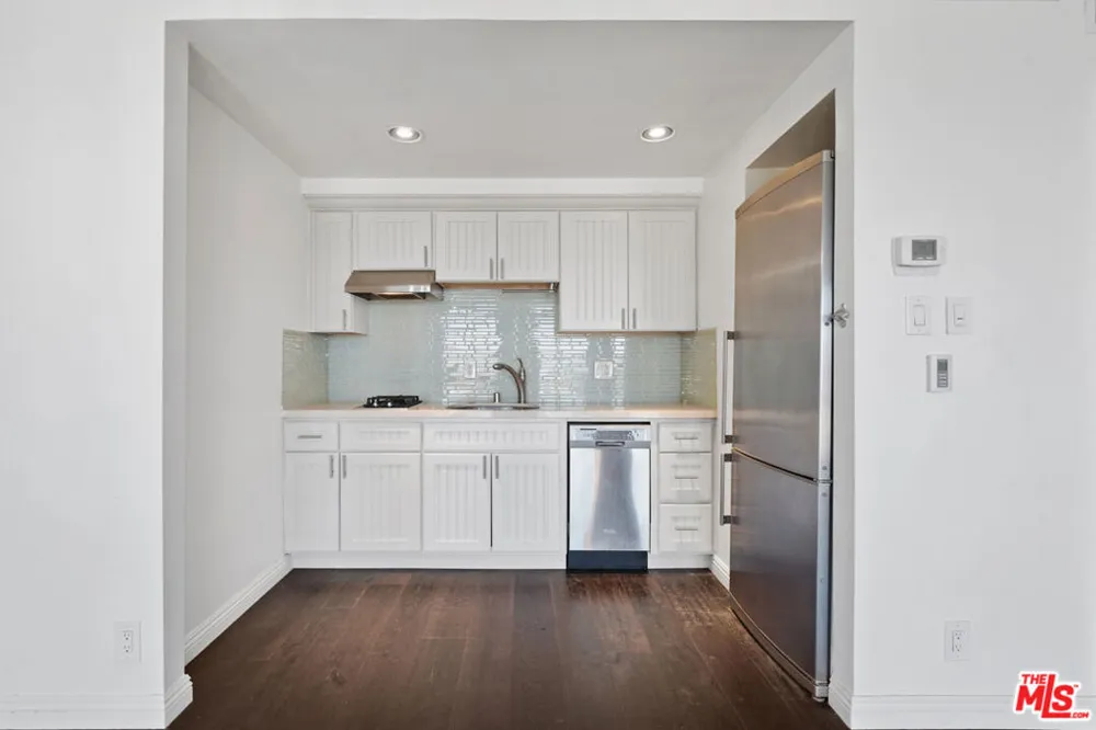 800 W 1st Street #1409 Los Angeles, CA 90012