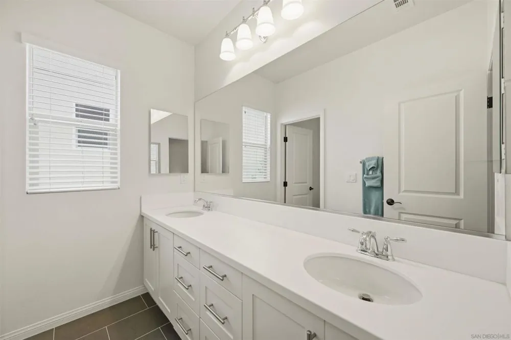 21410 Trail Blazer Lane Escondido, CA 92029