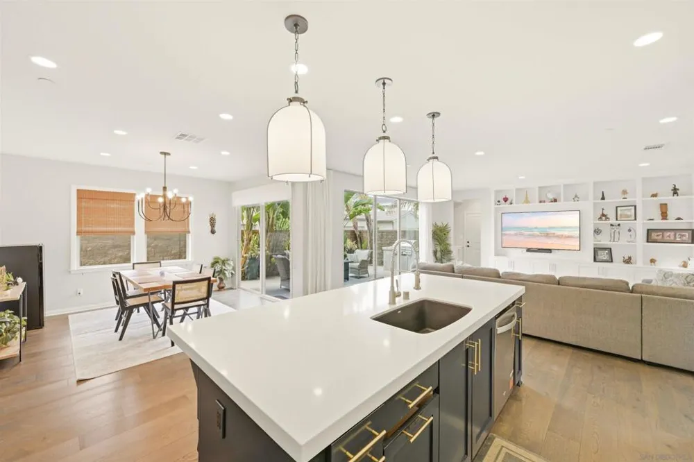 21410 Trail Blazer Lane Escondido, CA 92029