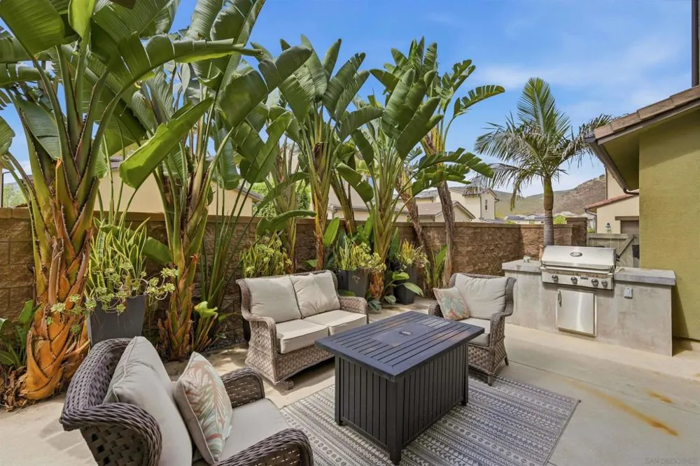 21410 Trail Blazer Lane Escondido, CA 92029