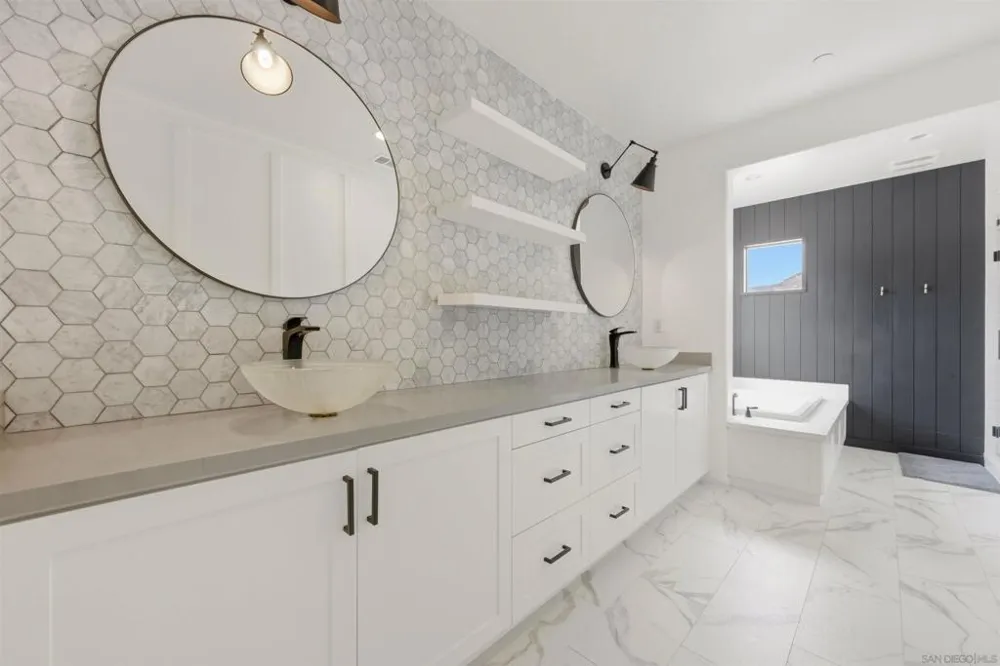 21410 Trail Blazer Lane Escondido, CA 92029
