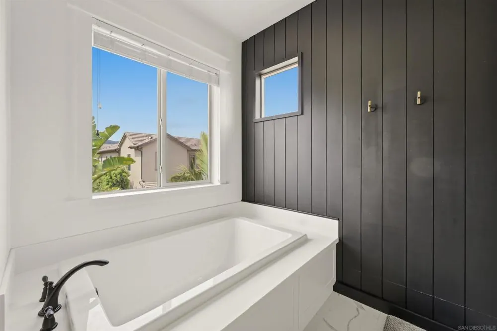 21410 Trail Blazer Lane Escondido, CA 92029