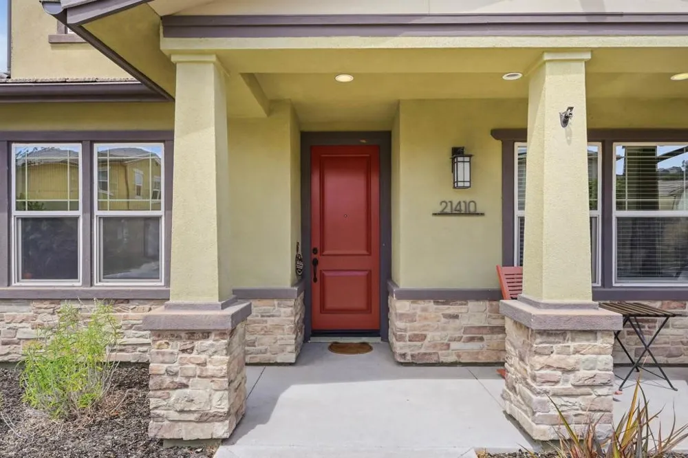 21410 Trail Blazer Lane Escondido, CA 92029