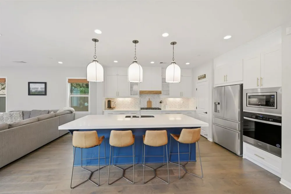 21410 Trail Blazer Lane Escondido, CA 92029