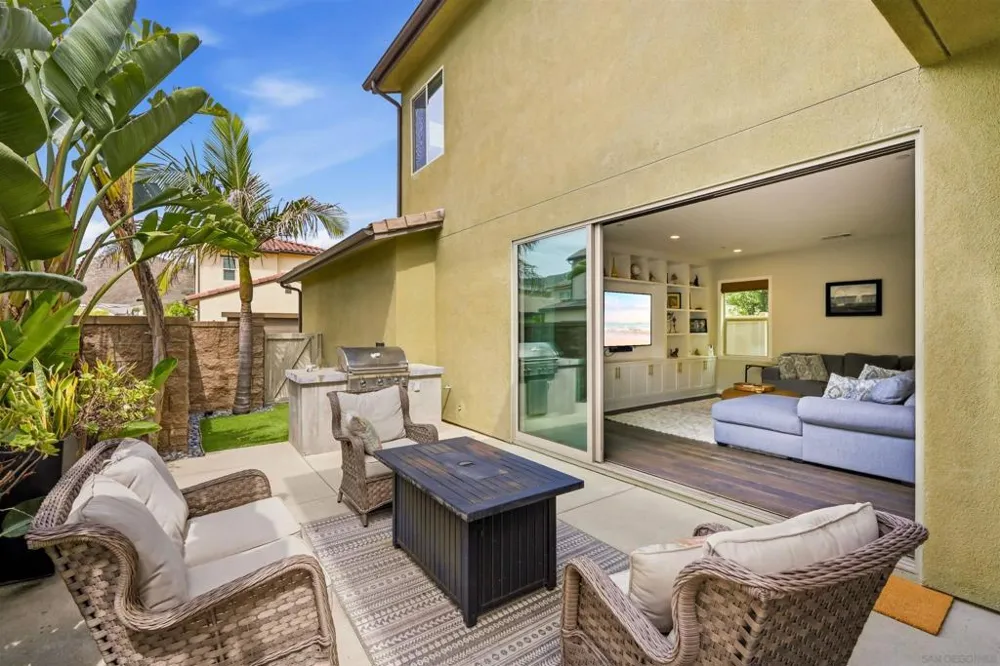 21410 Trail Blazer Lane Escondido, CA 92029