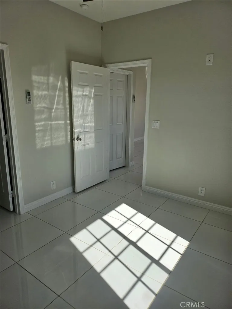 722 E. Avnue J6 Lancaster, CA 93535