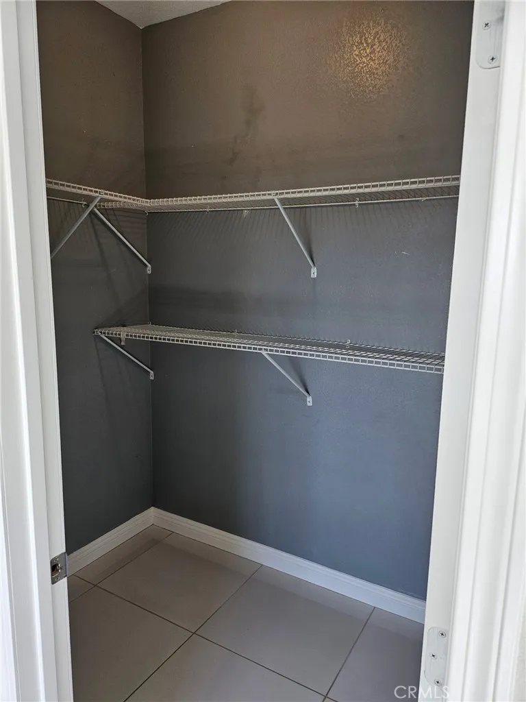 722 E. Avnue J6 Lancaster, CA 93535