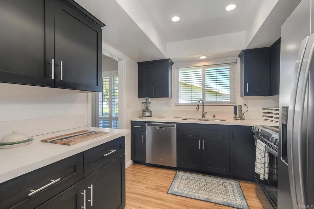 3755 Vista Campana #6 Oceanside, CA 92057