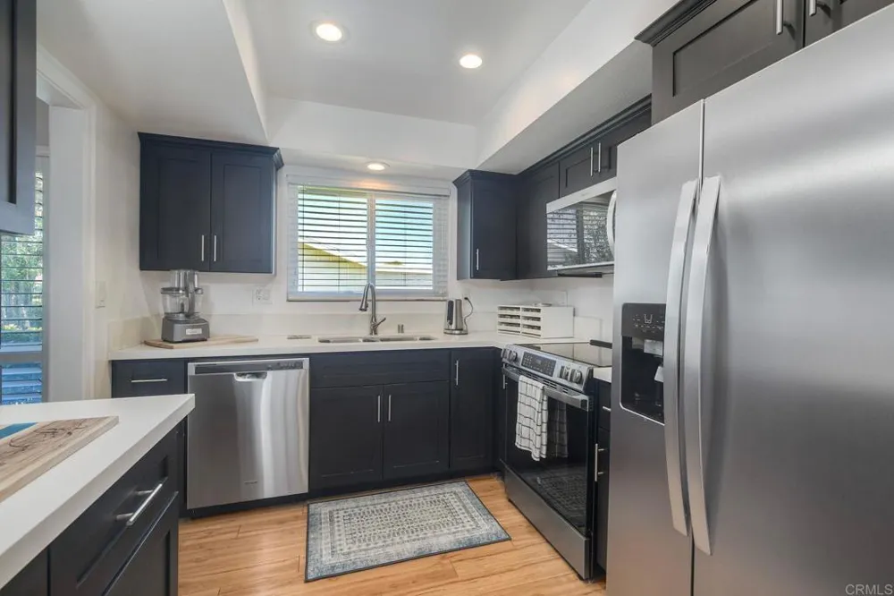 3755 Vista Campana #6 Oceanside, CA 92057