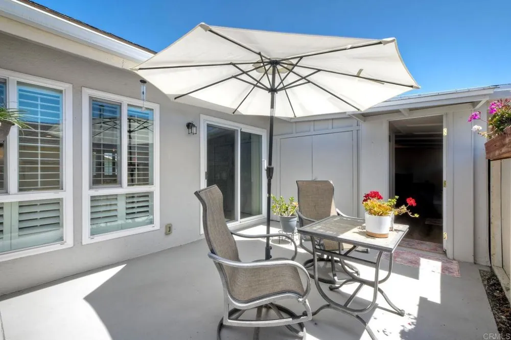 3755 Vista Campana #6 Oceanside, CA 92057