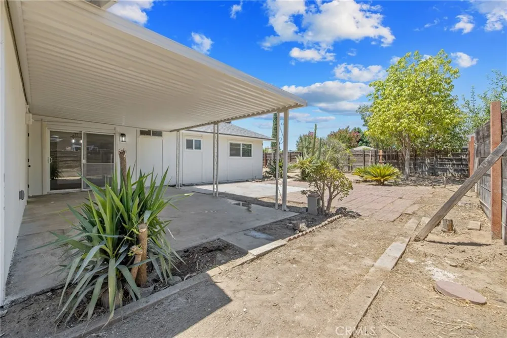 587 Sunset Street Kingsburg, CA 93631