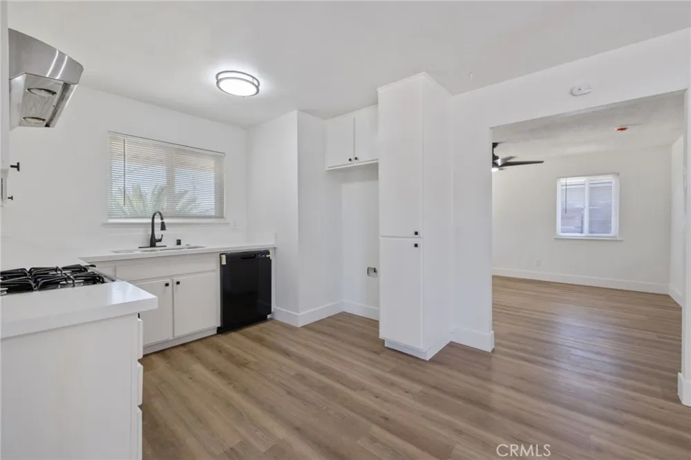 587 Sunset Street Kingsburg, CA 93631
