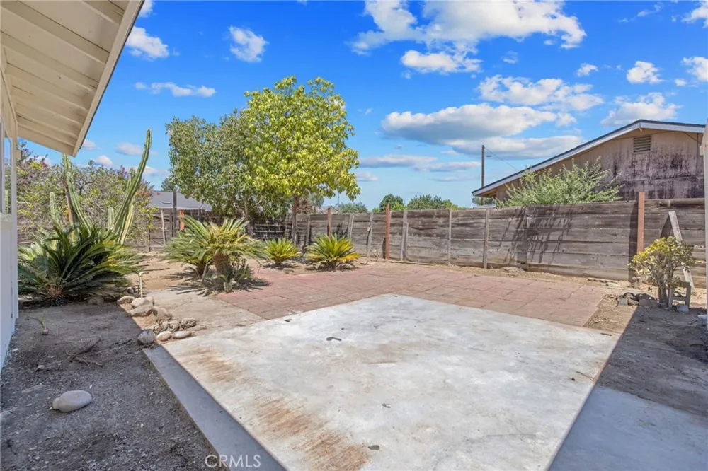 587 Sunset Street Kingsburg, CA 93631